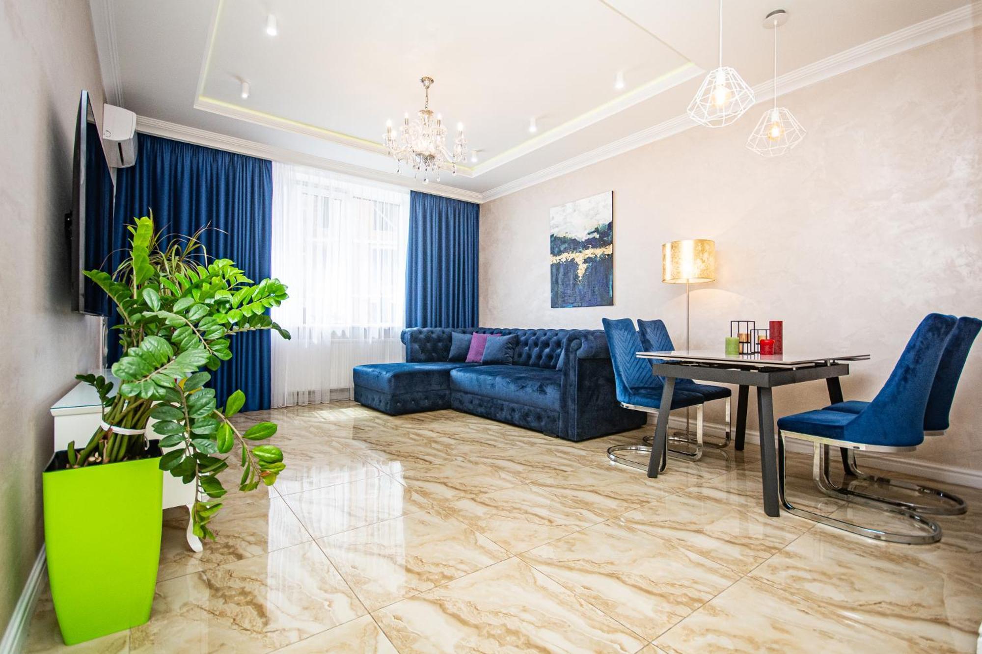 Luxury For Business & Pleasure Royal 3 Apartment Kiev Bagian luar foto