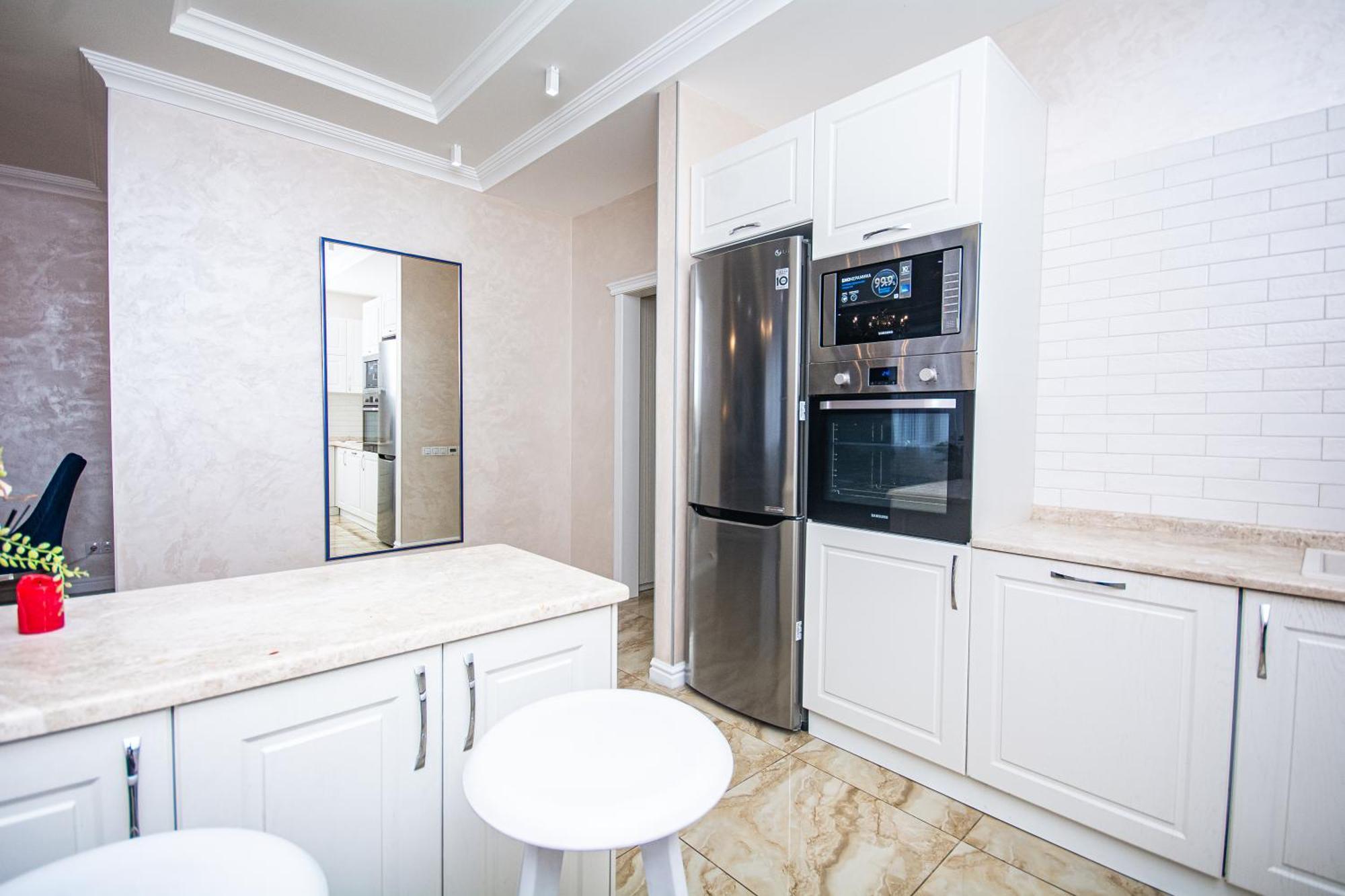 Luxury For Business & Pleasure Royal 3 Apartment Kiev Bagian luar foto