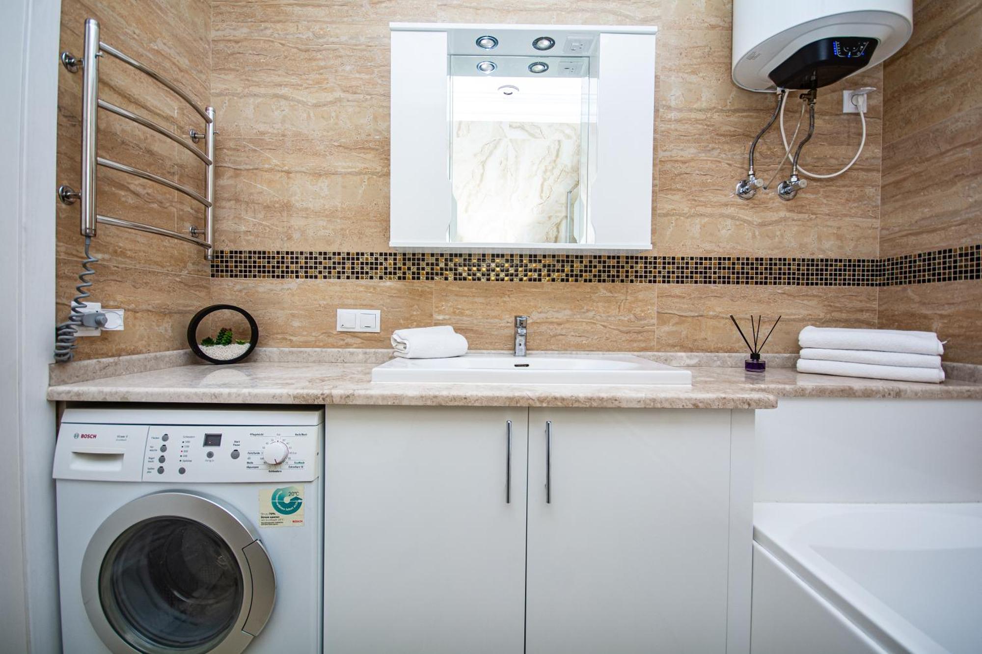 Luxury For Business & Pleasure Royal 3 Apartment Kiev Bagian luar foto