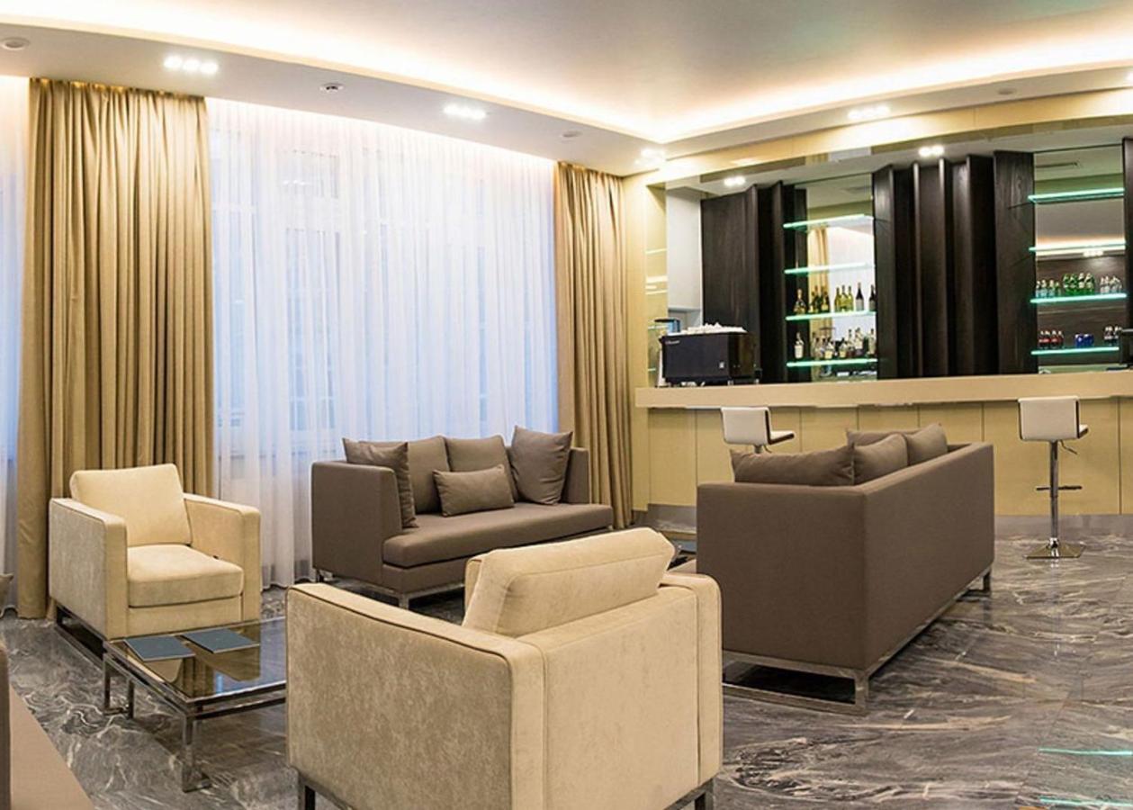Luxury For Business & Pleasure Royal 3 Apartment Kiev Bagian luar foto