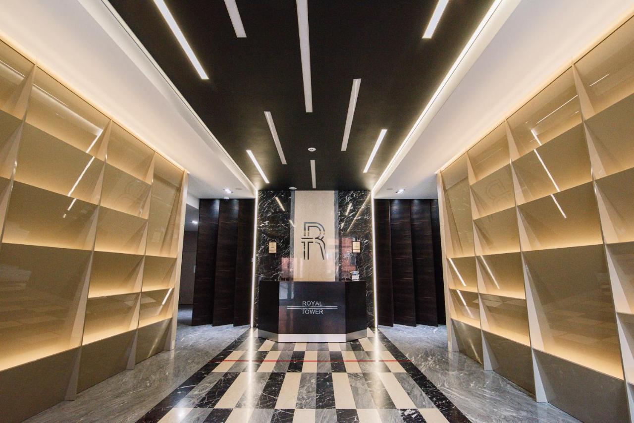 Luxury For Business & Pleasure Royal 3 Apartment Kiev Bagian luar foto