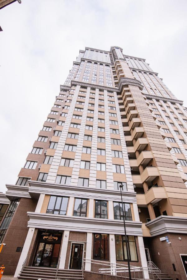 Luxury For Business & Pleasure Royal 3 Apartment Kiev Bagian luar foto